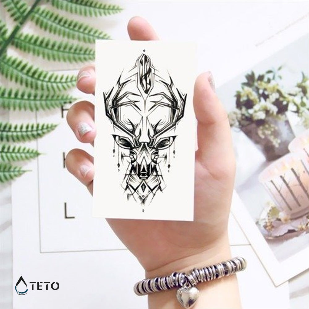 Cervo geometrico - TETO Tatuaggi Temporanei